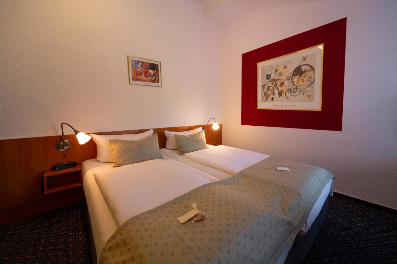 Parkhotel โอเบิร์ทสเฮาเซน ภายนอก รูปภาพ